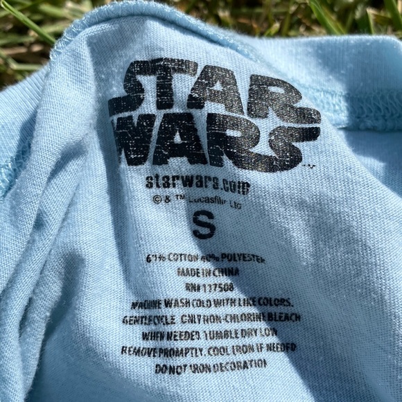 Star Wars Long Sleeve Yoda Shirt Size: Small - Picture 4 of 4